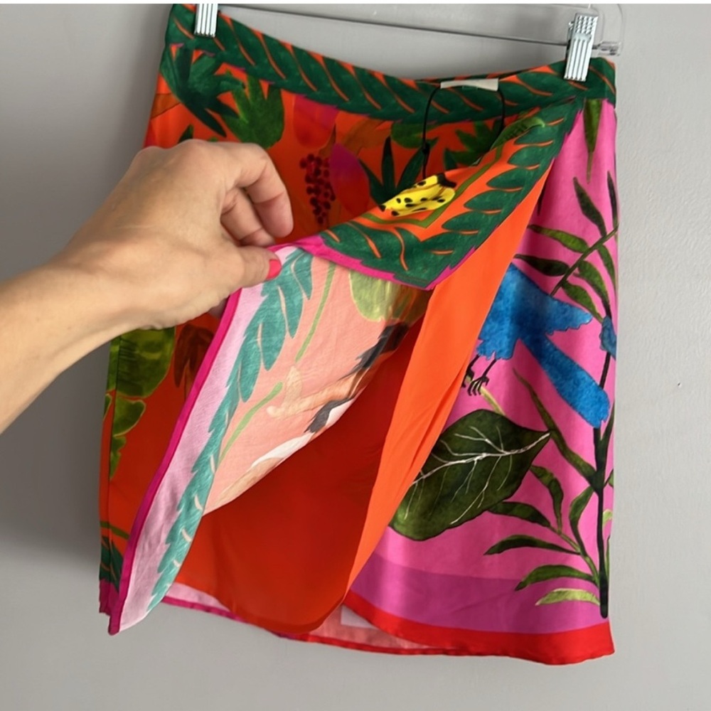 Farm Rio Wrap vibrant tropical Skirt Womens S 4-
6 Tropical Beach Party Cover - Picture 9 of 9